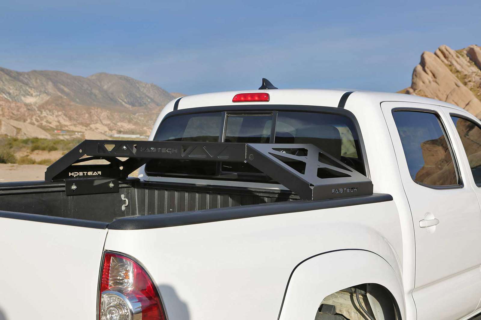 Fabtech FTS26095 Cargo Rack Kit – 16-23 Toyota Tacoma